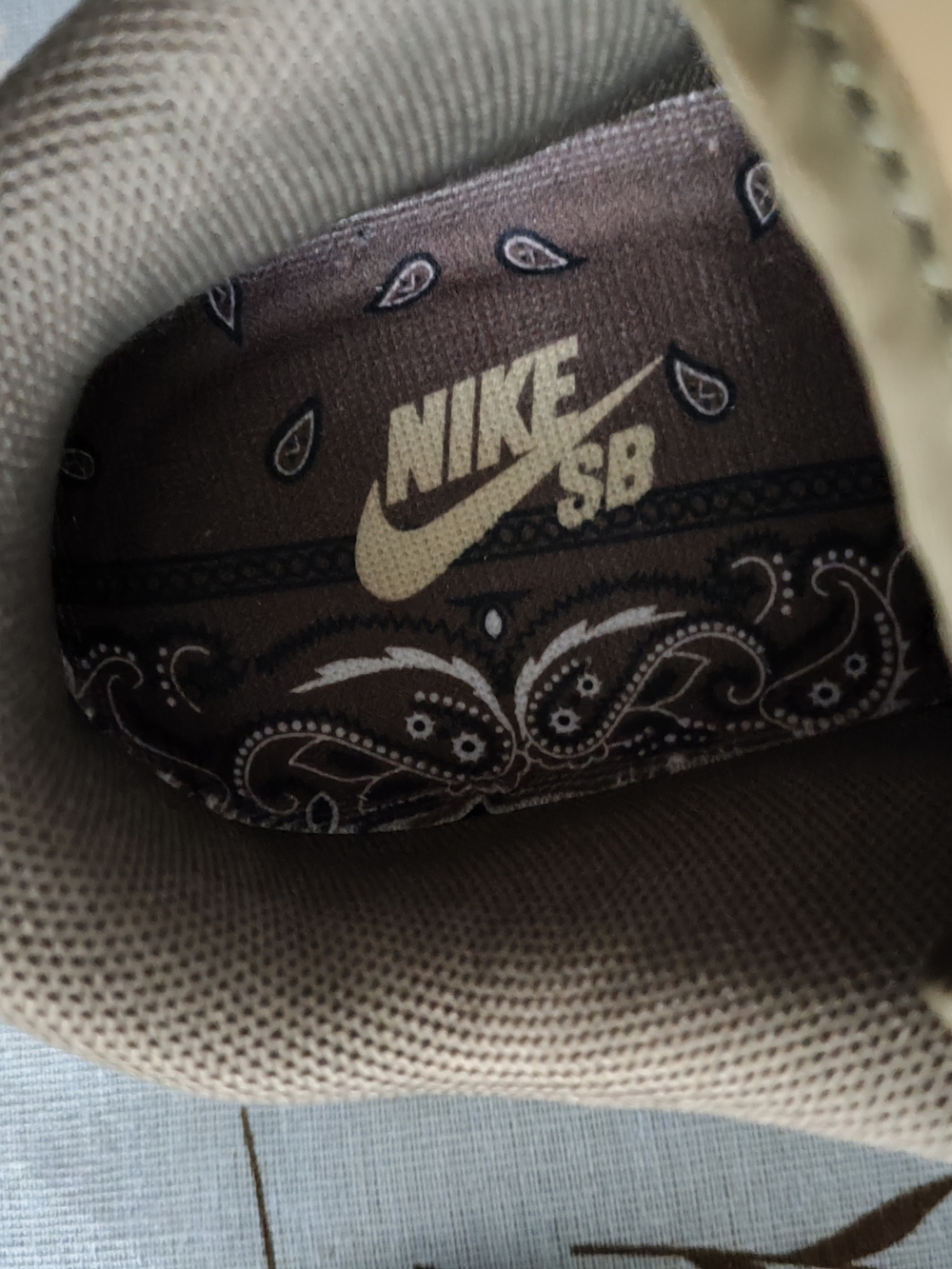 Nike Men's Athletic Shoes - Tan, Black, White - Picture 5 of 6
